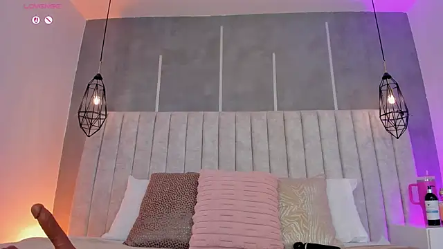 Arianasweeet online show from 25, 6, 2026