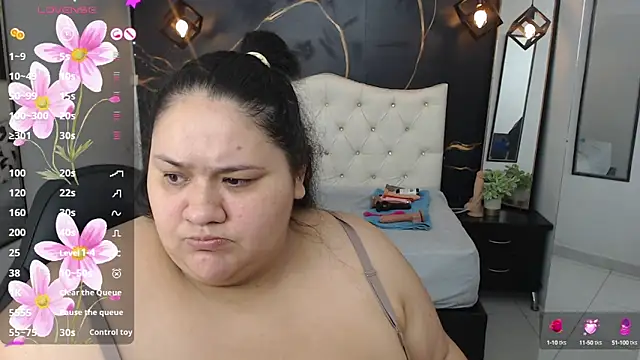 Aaliyah11 online show from 21, 3, 2025