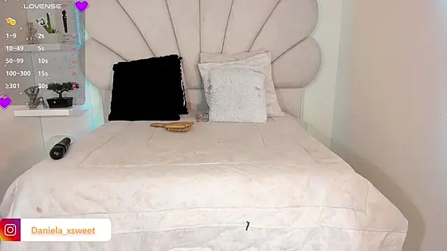 Danielaangelina online show from 11, 10, 2025