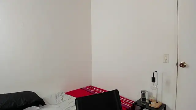 Snapshot of Mazikeen__18 chatting on 17, 2, 2026 Mazikeen 18 online show from 17, 2, 2026