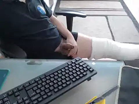 Snapshot of ruplumber chatting on 4, 2, 2025 ruplumber online show from 4, 2, 2025