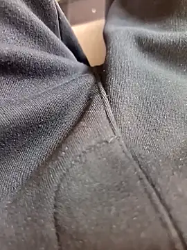 Snapshot of Dam70 chatting on 11, 11, 2025 Dam70 online show from 11, 11, 2025