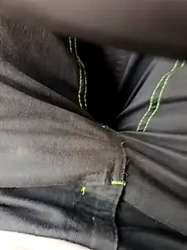 Snapshot of Dam70 chatting on 2, 12, 2025 Dam70 online show from 2, 12, 2025