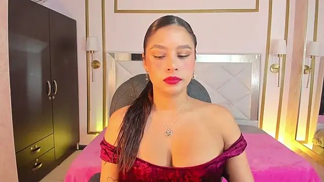 victoria  Smith online show from 22, 11, 2025