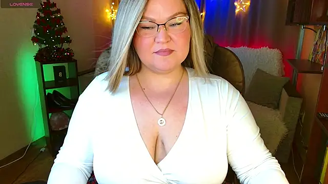 Vivien  wet online show from 17, 12, 2025