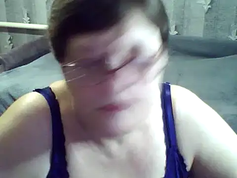 Snapshot of ElzaJewel chatting on 9, 2, 2025 ElzaJewel online show from 9, 2, 2025