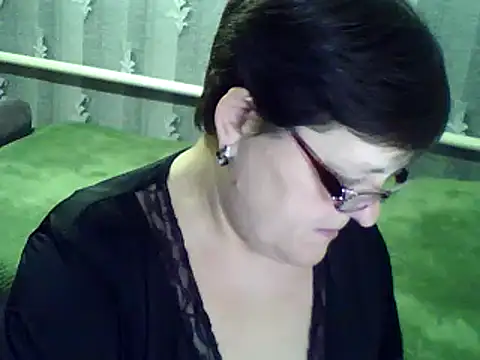 Snapshot of ElzaJewel chatting on 10, 3, 2025 ElzaJewel online show from 10, 3, 2025