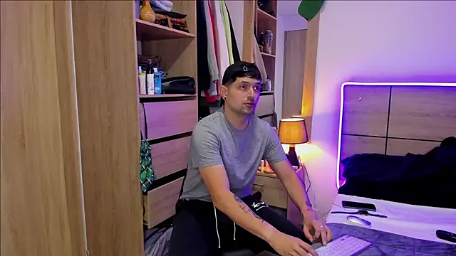 Snapshot of ILoveNYStyle chatting on 12, 3, 2025 ILoveNYStyle online show from 12, 3, 2025