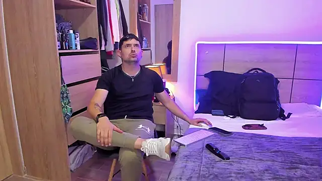 Snapshot of ILoveNYStyle chatting on 19, 3, 2025 ILoveNYStyle online show from 19, 3, 2025