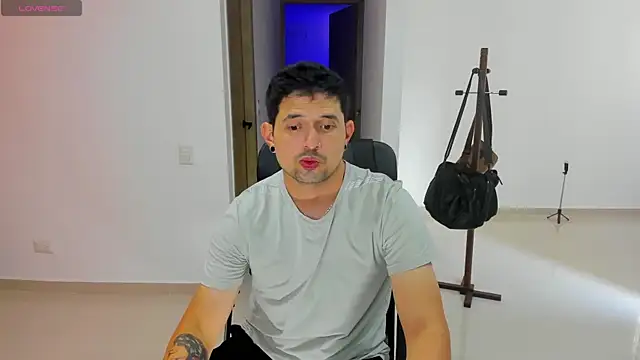 Snapshot of ILoveNYStyle chatting on 22, 9, 2025 ILoveNYStyle online show from 22, 9, 2025