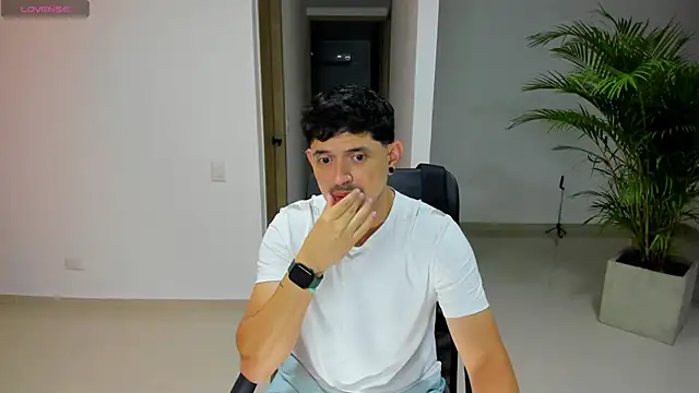 Snapshot of ILoveNYStyle chatting on 22, 12, 2025 ILoveNYStyle online show from 22, 12, 2025