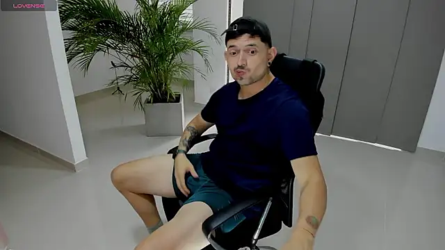 Snapshot of ILoveNYStyle chatting on 15, 1, 2026 ILoveNYStyle online show from 15, 1, 2026