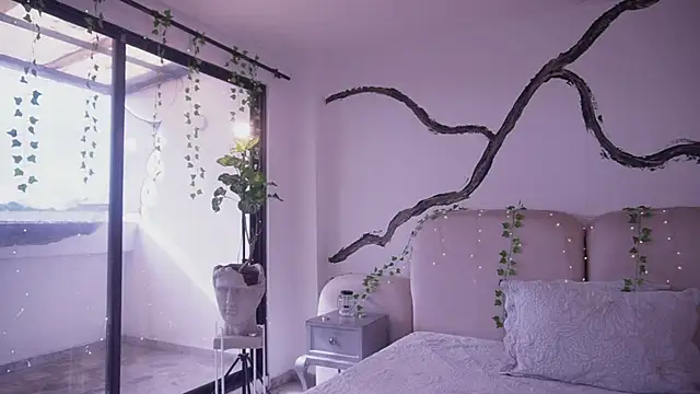 Snapshot of soidai_miiu chatting on 13, 11, 2025 soidai miiu online show from 13, 11, 2025