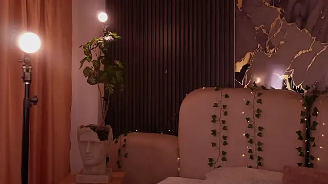 soidai miiu online show from 15, 4, 2026