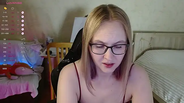 Agatha Mott online show from 26, 10, 2025