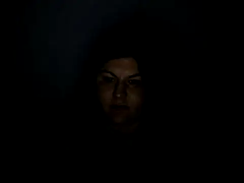 KiraSwee online show from 13, 12, 2024