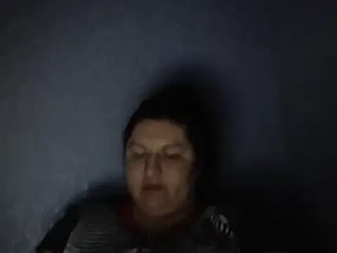 KiraSwee online show from 4, 3, 2025