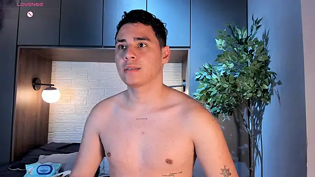 Snapshot of Gabriell_ramirez chatting on 12, 11, 2025 Gabriell ramirez online show from 12, 11, 2025