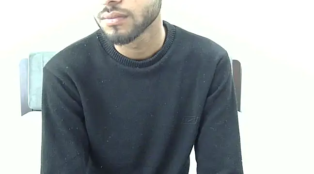 Snapshot of Queen_Couple chatting on 23, 2, 2025 Queen Couple online show from 23, 2, 2025