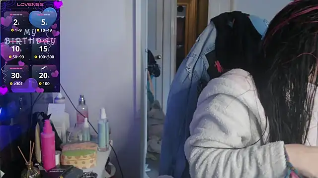 Snapshot of AureliaXOX chatting on 22, 10, 2025 AureliaXOX online show from 22, 10, 2025