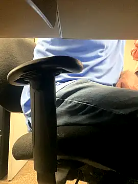 Snapshot of hintly chatting on 17, 11, 2025 hintly online show from 17, 11, 2025