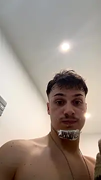 NaplesGuy04 online show from 17, 7, 2026