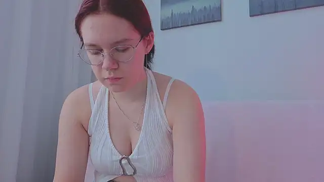 Mia Luw online show from 27, 6, 2026