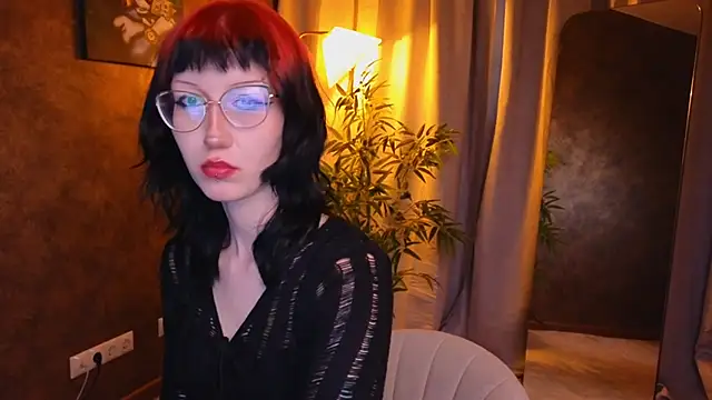 Snapshot of lissaros chatting on 11, 2, 2025 lissaros online show from 11, 2, 2025