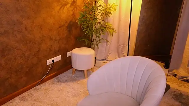 Snapshot of lissaros chatting on 24, 2, 2025 lissaros online show from 24, 2, 2025