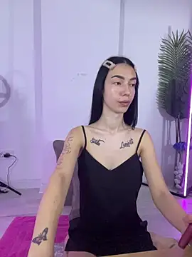 Celine Roxelle online show from 10, 11, 2025