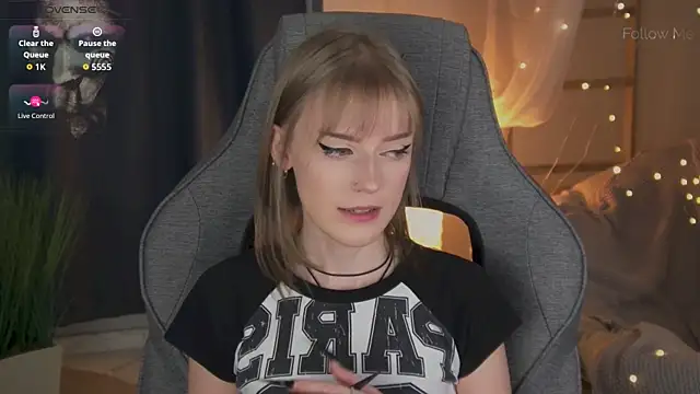 KiraMontoya online show from 14, 4, 2026