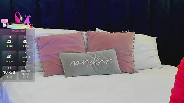 Snapshot of nattashaa7 chatting on 13, 10, 2025 nattashaa7 online show from 13, 10, 2025
