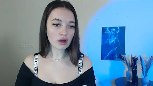 Snapshot of Eva_Eldis chatting on 3, 3, 2025 Eva Eldis online show from 3, 3, 2025