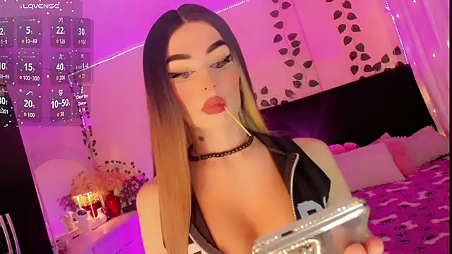 Snapshot of Irina_milkmaid chatting on 5, 12, 2025 Irina milkmaid online show from 5, 12, 2025