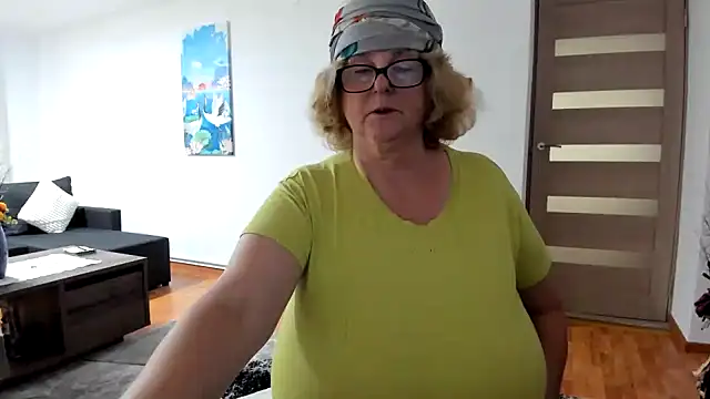 Snapshot of NoraJohnson6 chatting on 11, 9, 2025 NoraJohnson6 online show from 11, 9, 2025