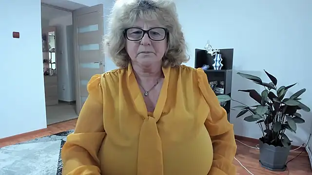 Snapshot of NoraJohnson6 chatting on 25, 11, 2025 NoraJohnson6 online show from 25, 11, 2025