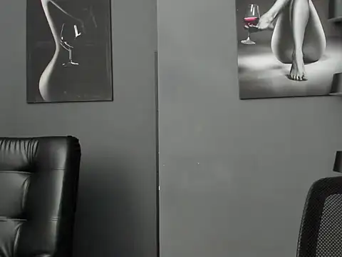 karlyjons12 online show from 18, 4, 2026