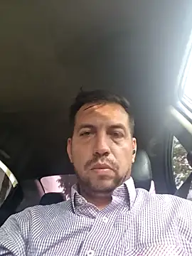 Snapshot of reyarturs13 chatting on 4, 2, 2025 reyarturs13 online show from 4, 2, 2025