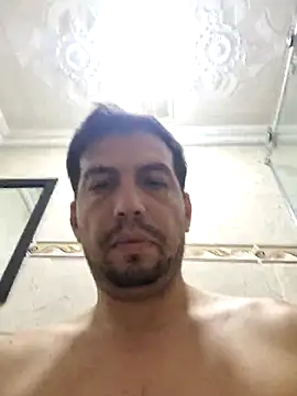 Snapshot of reyarturs13 chatting on 8, 3, 2025 reyarturs13 online show from 8, 3, 2025