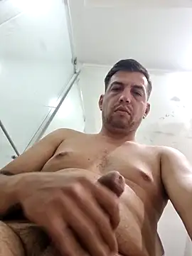 Snapshot of reyarturs13 chatting on 19, 3, 2025 reyarturs13 online show from 19, 3, 2025