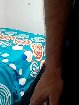 jeans and emma online show from 17, 3, 2025