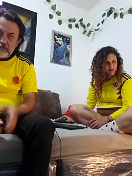 jeans and emma online show from 11, 10, 2025