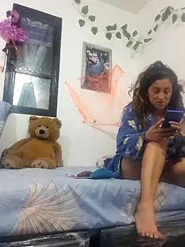 jeans and emma online show from 5, 11, 2025