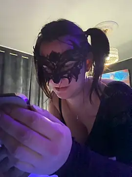 Snapshot of Loveblackzilla chatting on 4, 10, 2025 Loveblackzilla online show from 4, 10, 2025