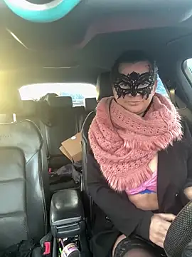 Loveblackzilla online show from 4, 12, 2025