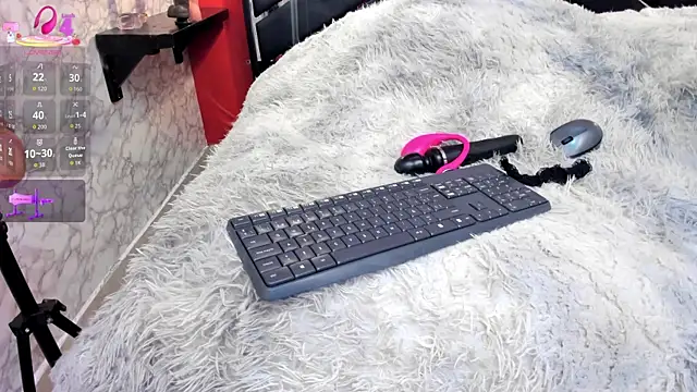 IVISBOUNCYASS online show from 20, 4, 2026