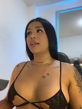 Snapshot of tinalove7 chatting on 18, 4, 2026 tinalove7 online show from 18, 4, 2026