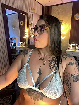 Snapshot of Madissonlove_1 chatting on 20, 7, 2026 Madissonlove 1 online show from 20, 7, 2026