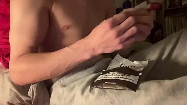 Snapshot of LeoLovelyDick chatting on 8, 11, 2025 LeoLovelyDick online show from 8, 11, 2025