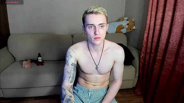 crazybottom99 online show from 11, 3, 2025